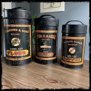 🌺Stackable Canisters, set of three🌺